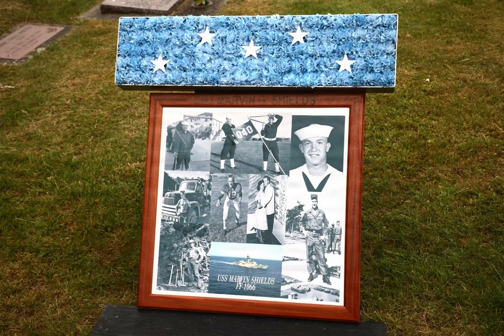 NAVFAC Northwest hosts Memorial Day ceremony honoring CM3 Marvin Shields