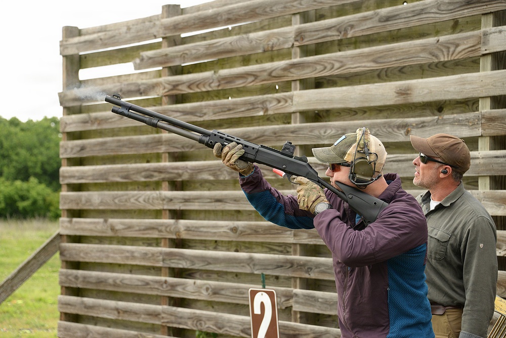 Fort Leavenworth SAMS students get hands-on counter-drone shotgun demo