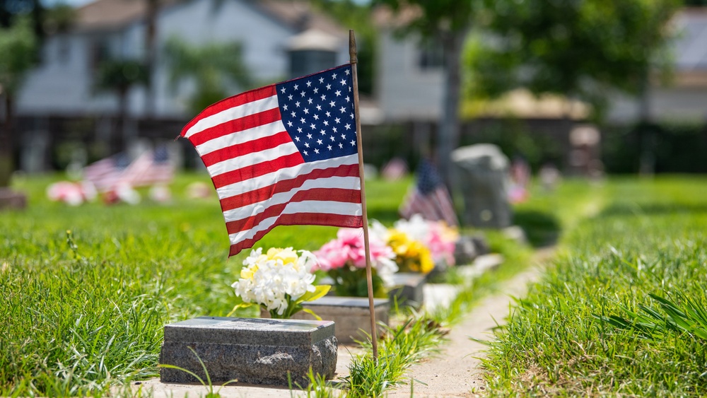 60th AMW visits Winters Cemetery for Memorial Day ceremony