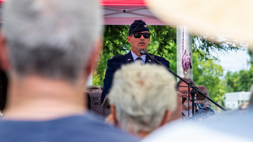 60th AMW visits Winters Cemetery for Memorial Day ceremony