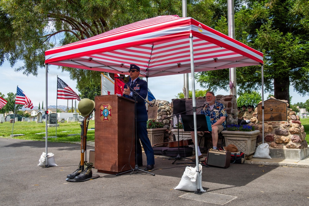 60th AMW visits Winters Cemetery for Memorial Day ceremony