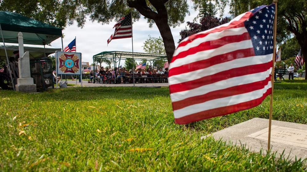 60th AMW visits Winters Cemetery for Memorial Day ceremony