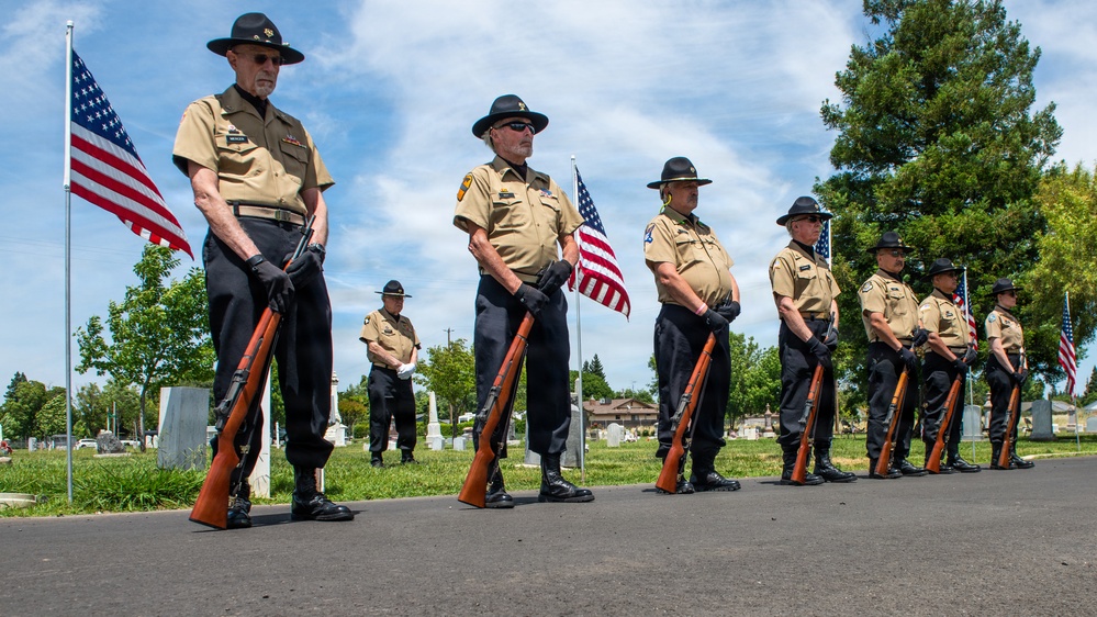 60th AMW visits Winters Cemetery for Memorial Day ceremony
