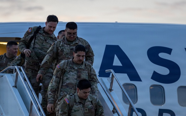 101st HHBN Soldiers return from Border Mission