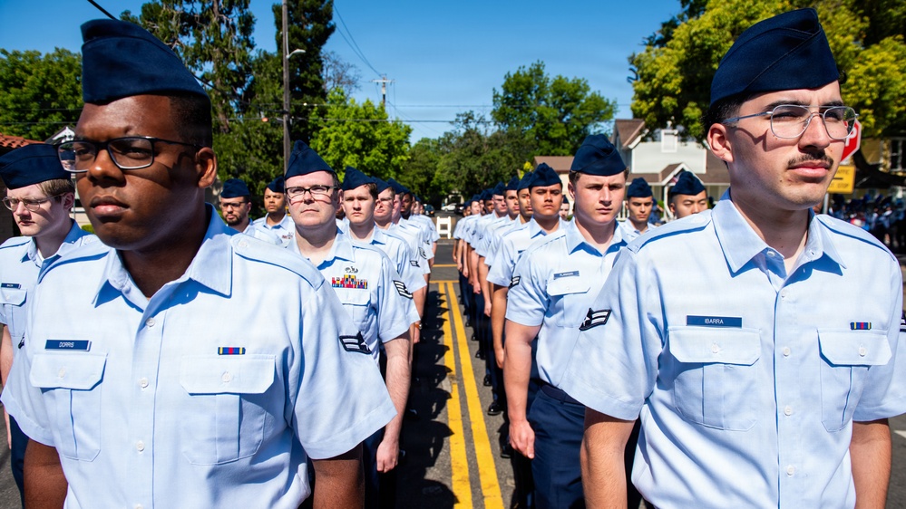 60th MXG participates in Vacaville Fiesta Days