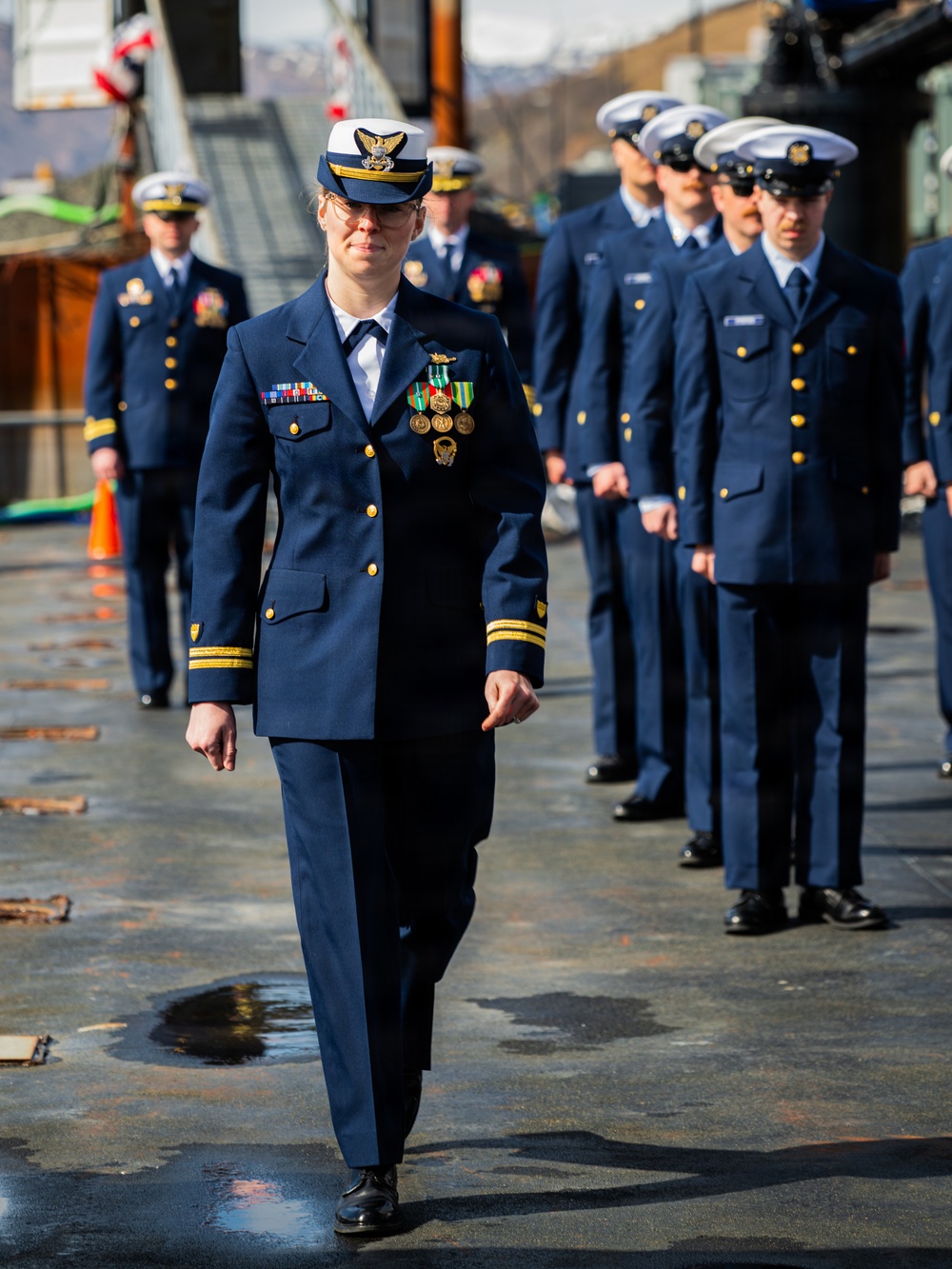 Coast Guard Cutter Earl Cunningham conducts Change of Command ceremony