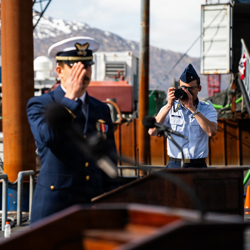 Coast Guard Cutter Earl Cunningham conducts Change of Command ceremony