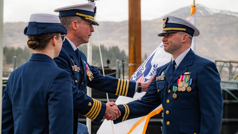 Coast Guard Cutter Earl Cunningham conducts Change of Command ceremony