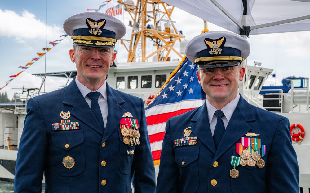 Coast Guard Cutter Earl Cunningham conducts Change of Command ceremony
