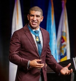 ‘You matter to us more than you’ll ever understand,’ Medal of Honor recipient says to Military Health System