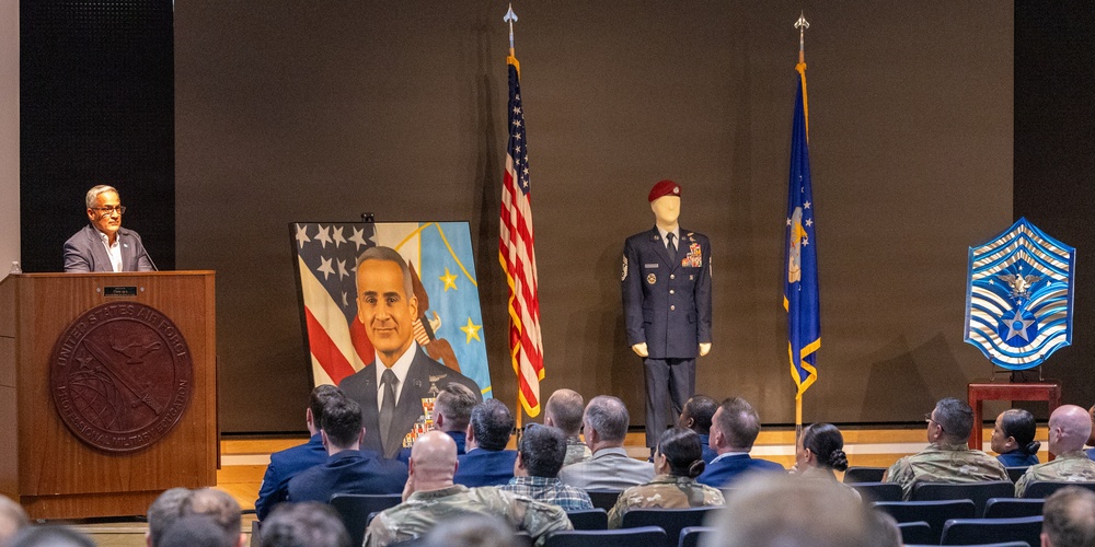 Where Leaders Are Made: Sheppard NCO Academy Dedicates Auditorium to SEAC 4 Colón‑López