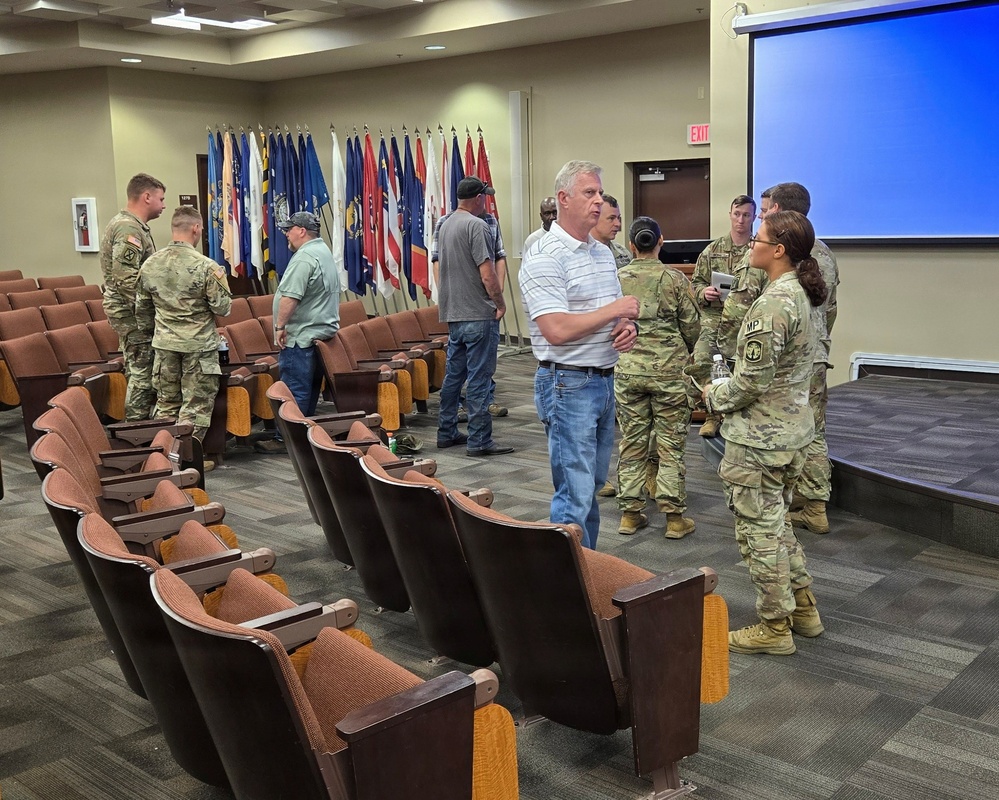 Public Health briefs Soldiers on mold prevention at Barracks Stakeholder Meeting