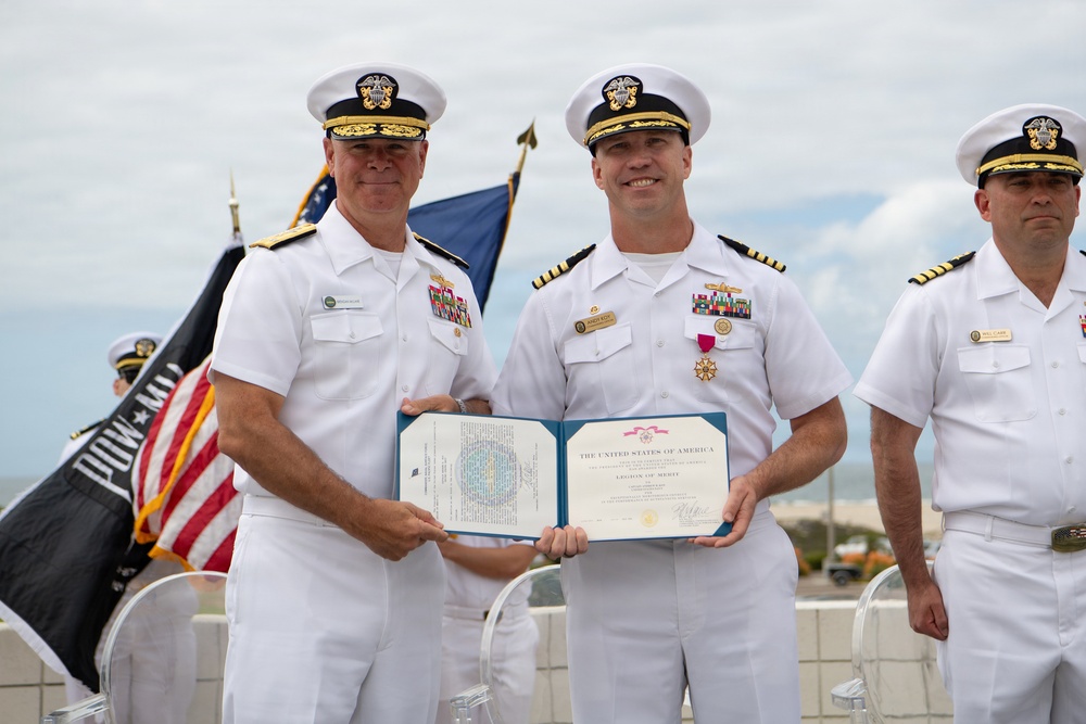 USS Somerset Changes Command