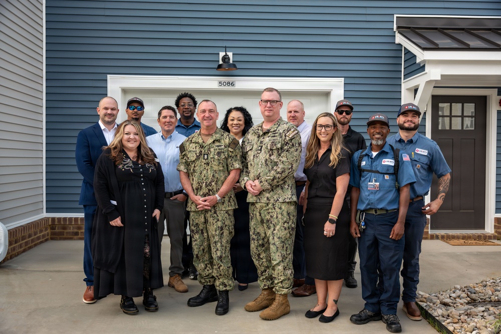 MCPON John Perryman Visits JEB Little Creek-Fort Story