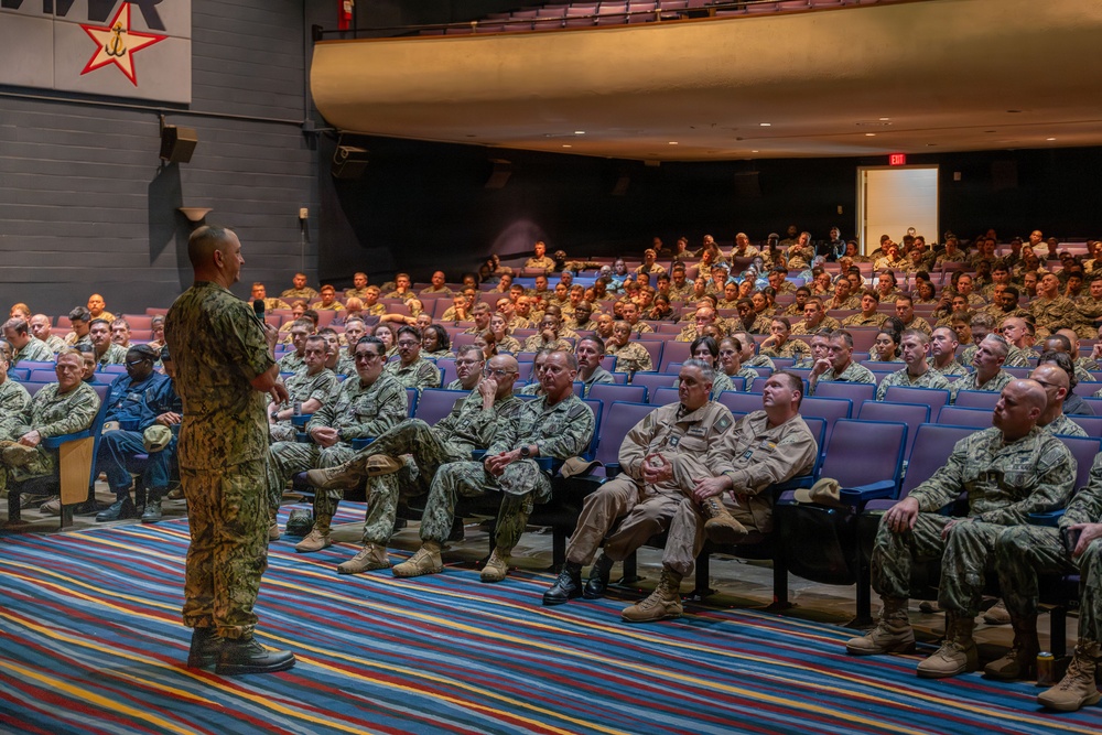 MCPON John Perryman Visits JEB Little Creek-Fort Story