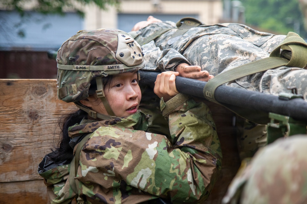 Soldiers Participate in the EFMB portion During E3B Testing