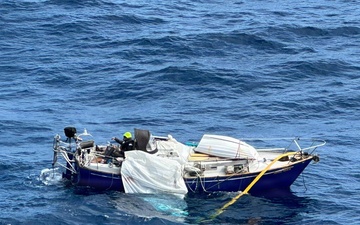Coast Guard coordinates rescue of injured mariner 489 miles off the Oregon Coast