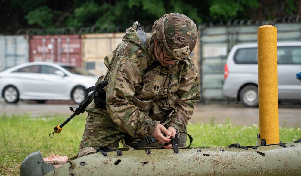 Soldiers Participate in the EFMB Training
