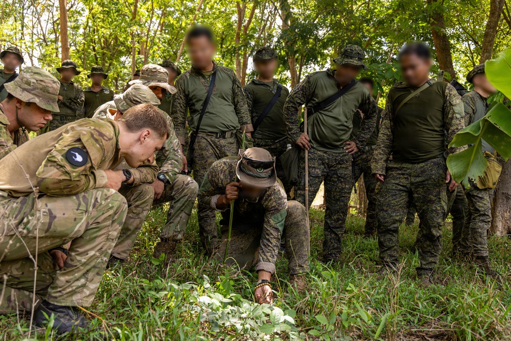 SALAKNIB 2026: Joint Jungle Tracking Course