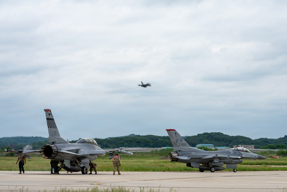 51st FW deputy commander takes final flight