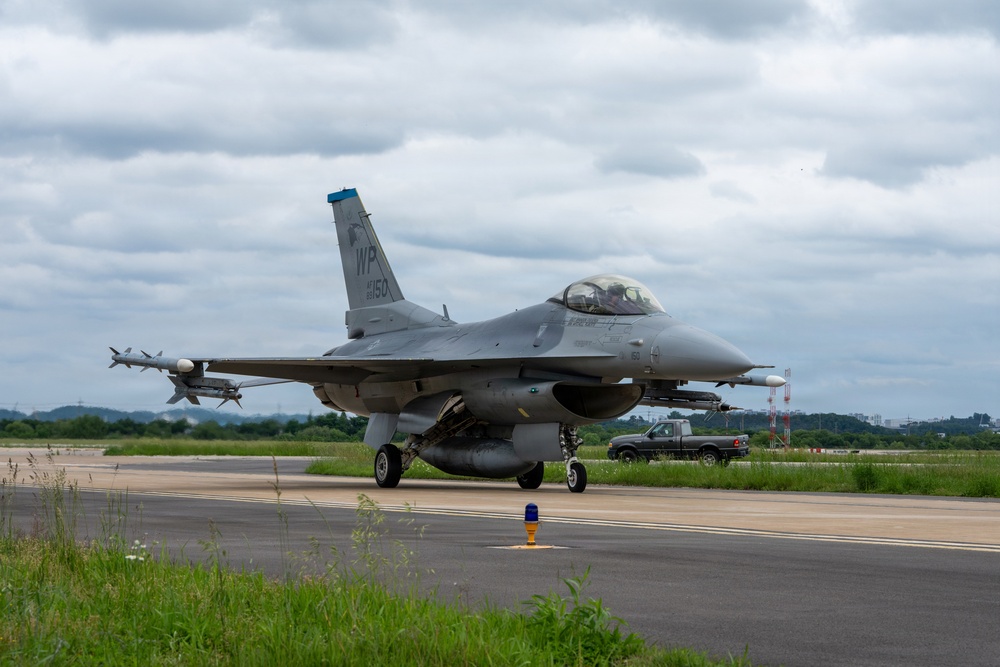 51st FW deputy commander takes final flight