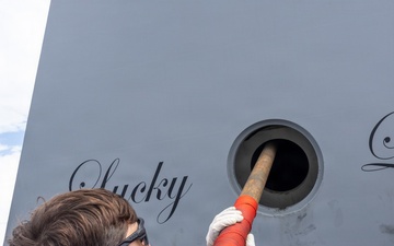 USS Mustin conducts Mark 45 5-inch gun maintenance