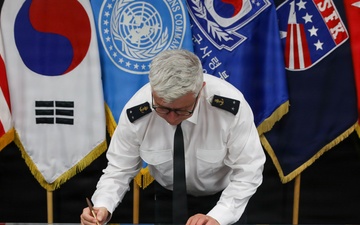 Rear Admiral Guillaume Pinget Visits United Nations Command