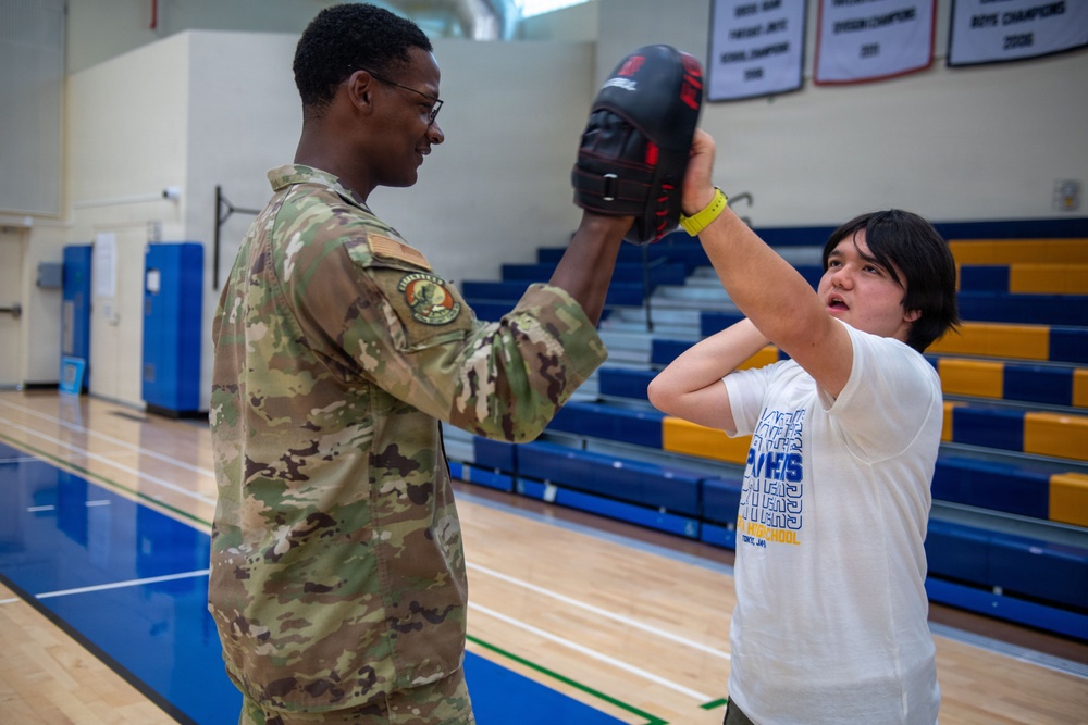 374 SFS teaches self-defense to Yokota High School students