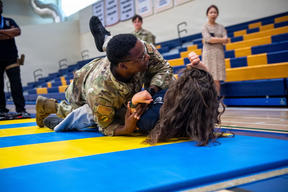 374 SFS teaches self-defense to Yokota High School students