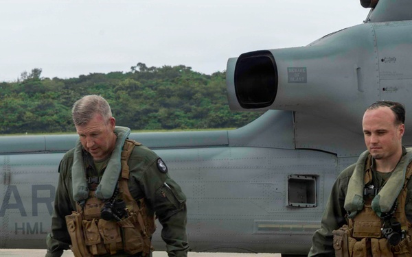 1st MAW commanding general welcomes HMLA-367 to Okinawa