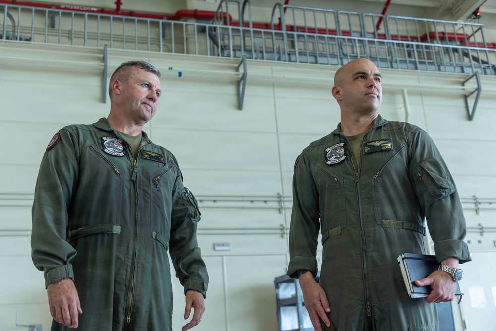 1st MAW commanding general welcomes HMLA-367 to Okinawa