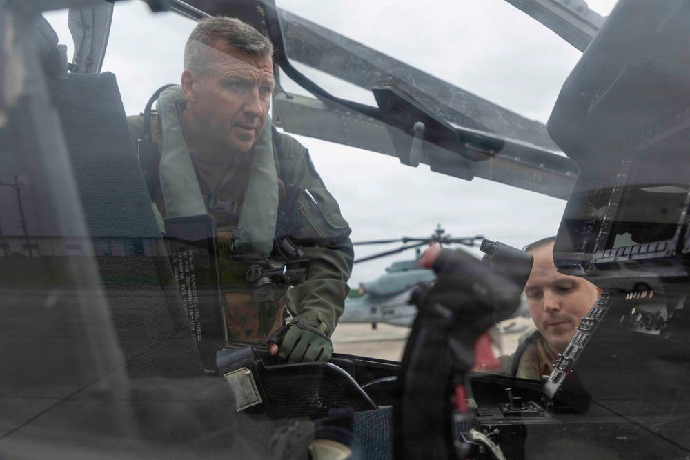 1st MAW commanding general welcomes HMLA-367 to Okinawa