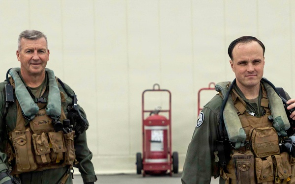 1st MAW commanding general welcomes HMLA-367 to Okinawa