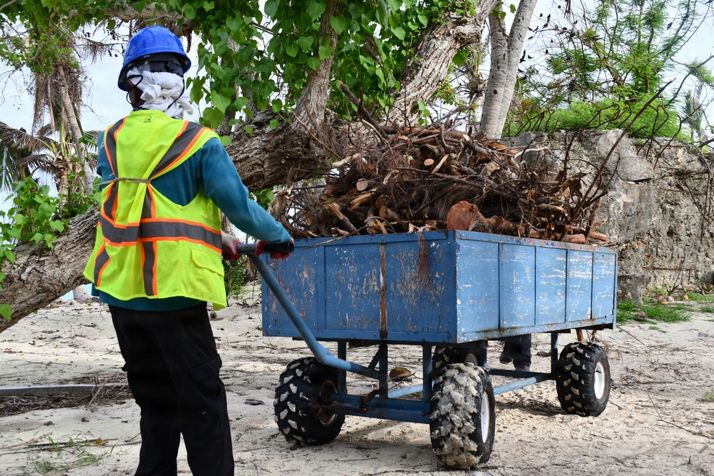 USACE Removes Super Typhoon Sinlaku Debris on Mañagaha Island