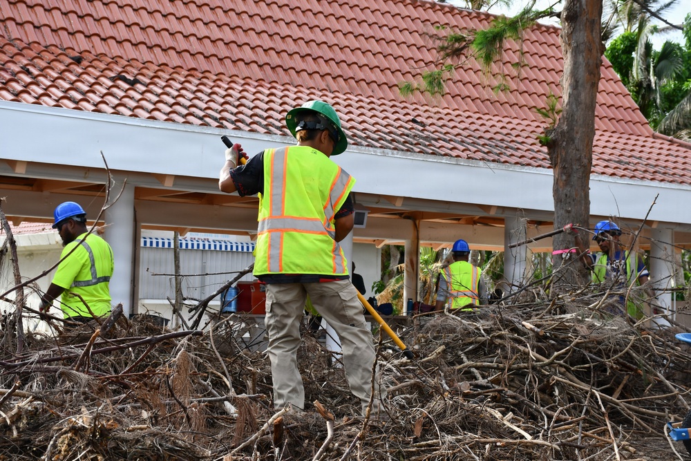 USACE Removes Super Typhoon Sinlaku Debris on Mañagaha Island