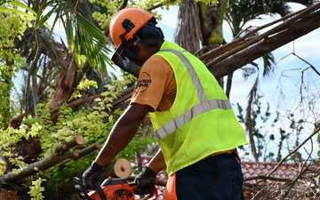 USACE Removes Super Typhoon Sinlaku Debris on Mañagaha Island