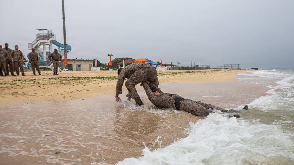 3rd Maintenance Battalion Conducts MCMAP Training on Torii Beach