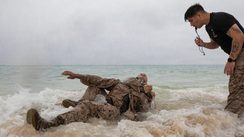 3rd Maintenance Battalion Conducts MCMAP Training on Torii Beach