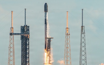 Falcon 9 | Starlink 10-53 Launch