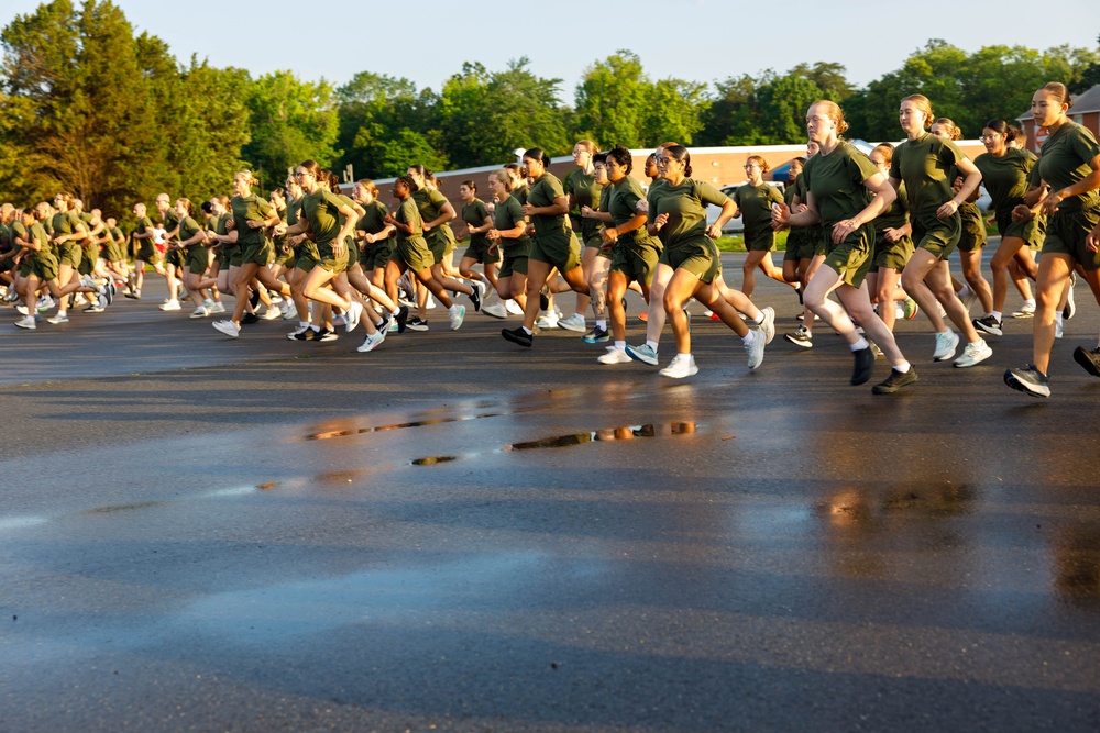 U.S. Marine Corps Officer Candidates with OCS conduct the Inventory PFT