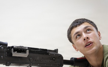 U.S. Marines conduct M240b performance evaluation checklist