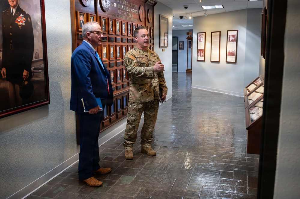 SAF/FM visits Hurlburt Field for AFSOC Financial Management Summit