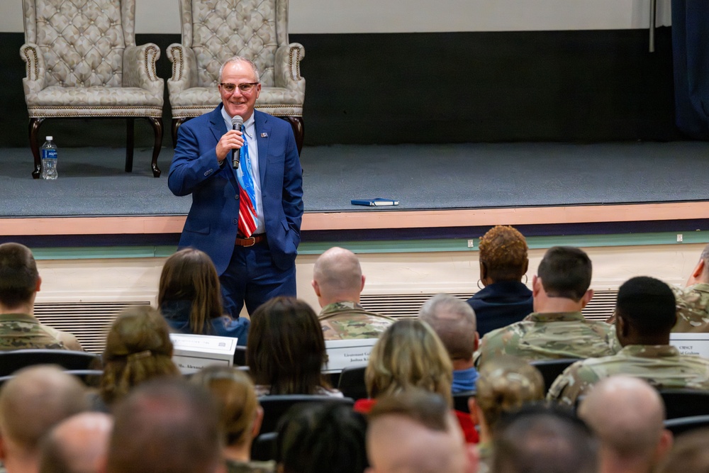 SAF/FM visits Hurlburt Field for AFSOC Financial Management Summit
