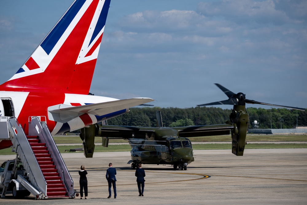 Honor guard supports King Charles III state visit departure