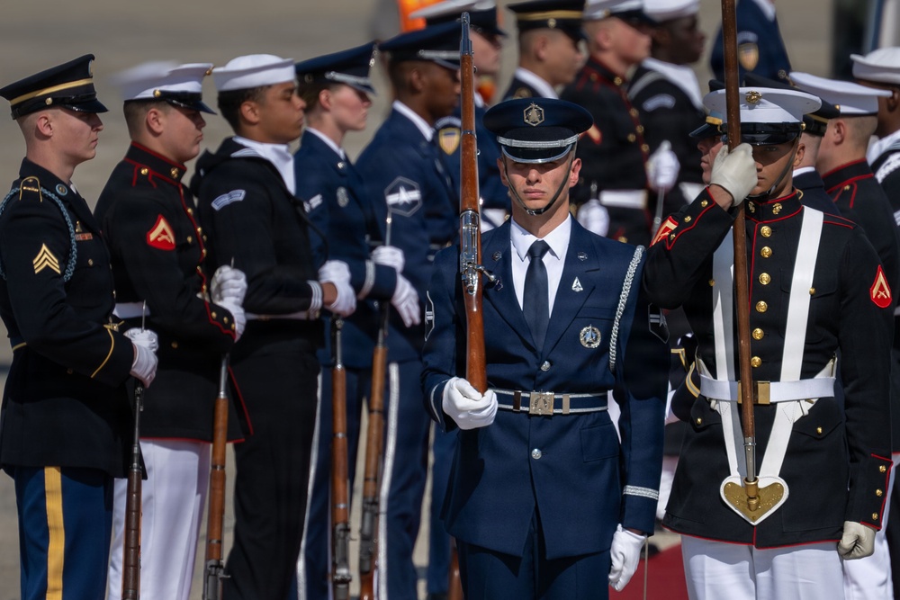 Honor guard supports King Charles III state visit departure
