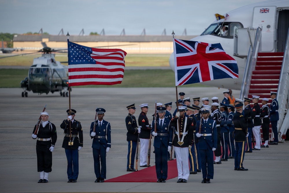 Honor guard supports King Charles III state visit departure