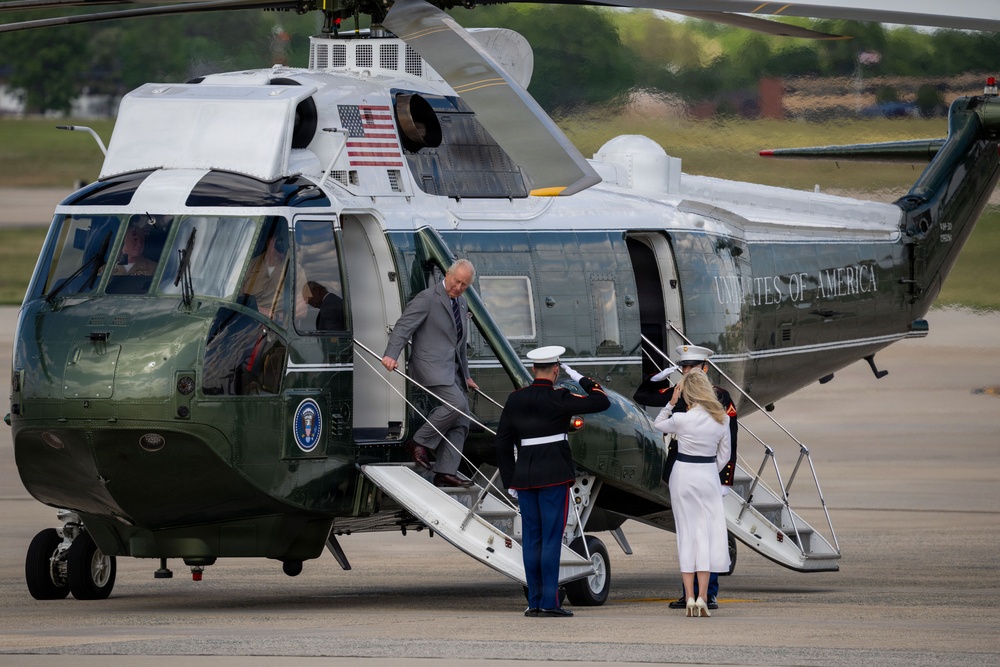 Honor guard supports King Charles III state visit departure