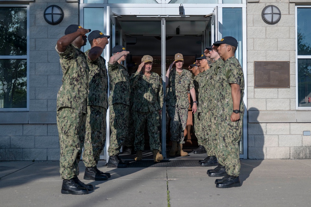 Adm. Kilby Visits Recruit Training Command