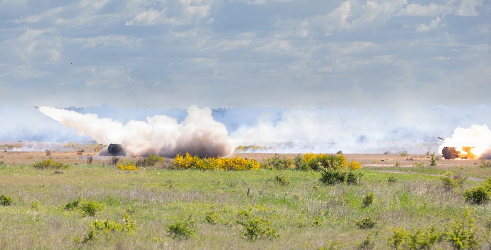 V Corps host 4th Polish Apache Initiative and 8th European HIMARS Initiative.