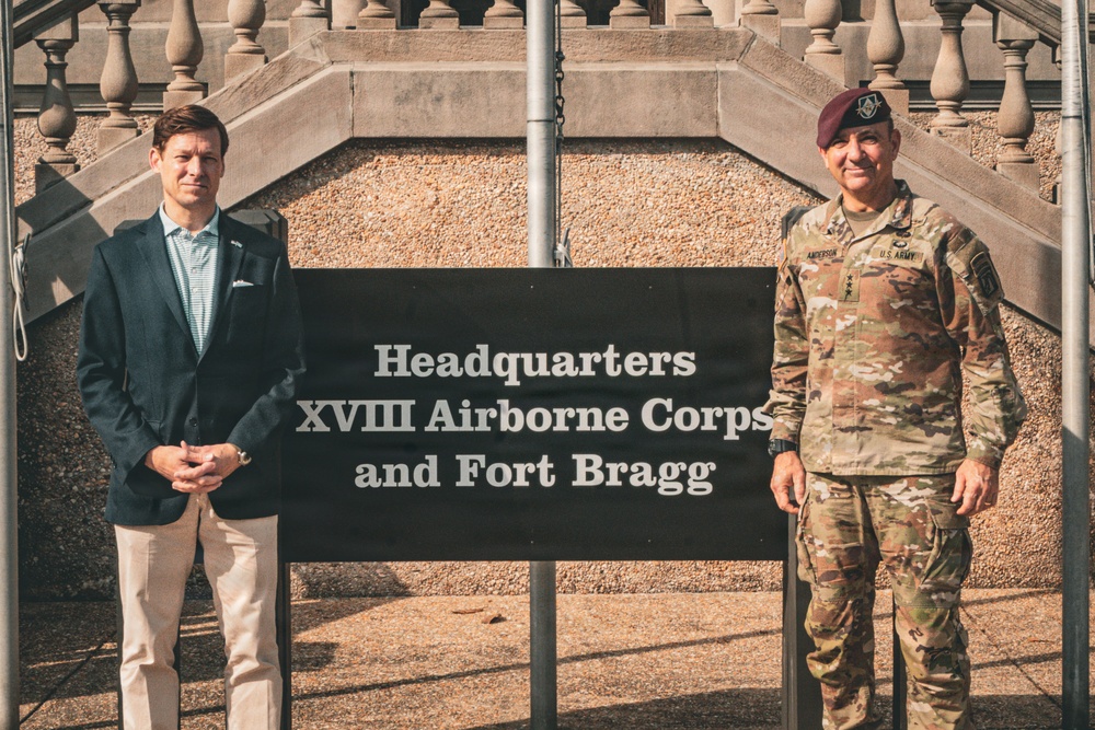 UNC Chapel Hill Chancellor visits Fort Bragg